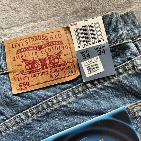 Vintage NWT Levi’s 550 Jeans - Picture 9 of 10